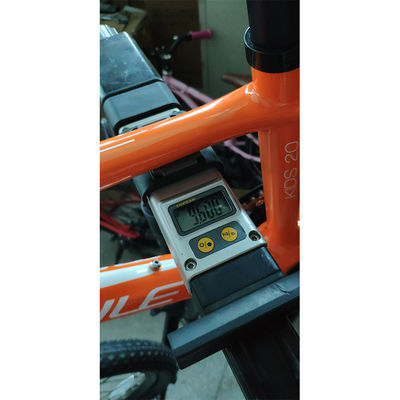 20 Zentimeter Kinder Fahrrad mit Aufhängung Gabel und Kohlenstofffaser Rahmen wiegt nur 11 kg