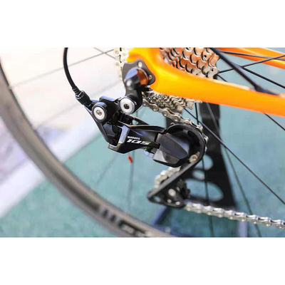 Kohlenstofffaser Gabelmaterial und Aluminiumlegierung Felgenmaterial 700c Road Bike Rennrad