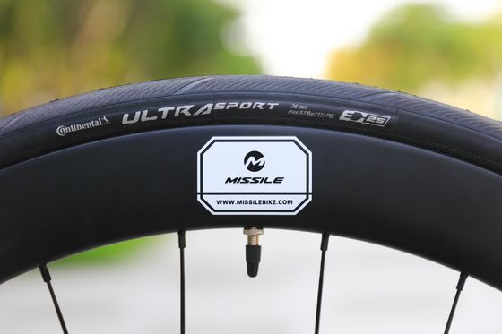 Fahrrad aus Kohlenstofffaser für Männer mit Felgmaterial 430/470/500/530 und Rahmen aus Kohlenstofffaser