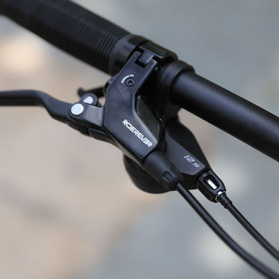 12-Geschwindigkeits Mountainbike mit Sonnenlicht 11-50T Kassette und Aluminiumlegierung Gabel
