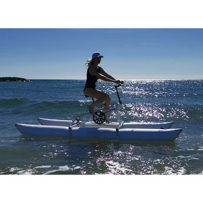 Ausrüstung für Outdoor-Sportarten Wasserrad Dreirad aufblasbares Fahrrad für Resort-Hotel