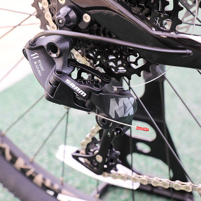 29 Zoll MTB Carbonfaser Mountainbike mit YBN S12S Kette und 160mm Bremsscheibe Pads