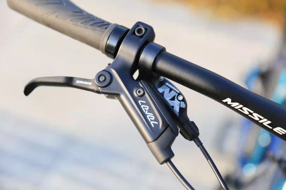 27.5 Zoll JoyTech Radset Aluminiumlegierung Gabel Mountainbike 11-Geschwindigkeit für Sport Nervenkitzel