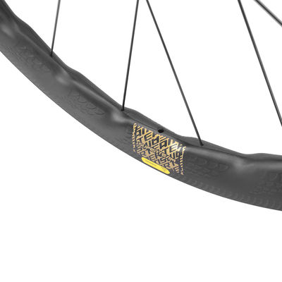 Kohlenstofffaser-Superteam-Straßenrad-Radensatz 25mm Breite 50mm Tiefe Keramiklagerknotenpunkte
