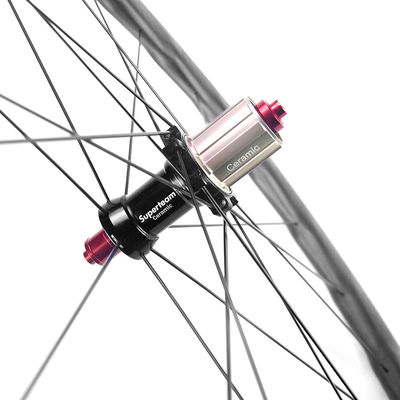 Straßenfahrräder 700c Kohlenstofffaser Rad Set 50mm Clincher Kohlenstoffräder Rad Set