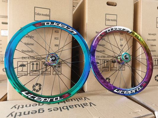 Straßenfahrräder 20 Zoll Aluminiumlegierung Radsatz 8/9/10/11 Geschwindigkeit 4 Lager Doppelwand Regenbogen Farbe