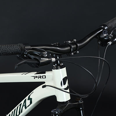 Basismodell Aluminiumrahmen Mountainbike mit 7-Gang- und Hydraulikscheibenbremse