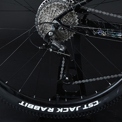 Speed Mountain Bike mit Aluminiumlenker und Shimano Hydraulikbremssystem