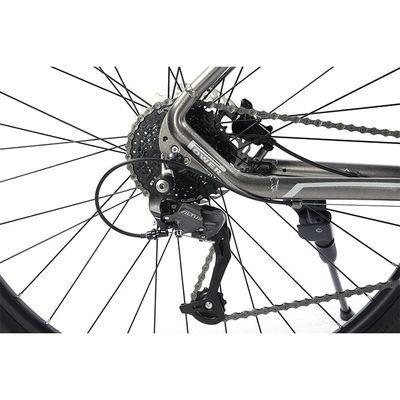 Mountainbike Mountainbikes mit Aluminiumgabeln und Legierungslenker