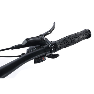 Mountainbike Mountainbikes mit Aluminiumgabeln und Legierungslenker