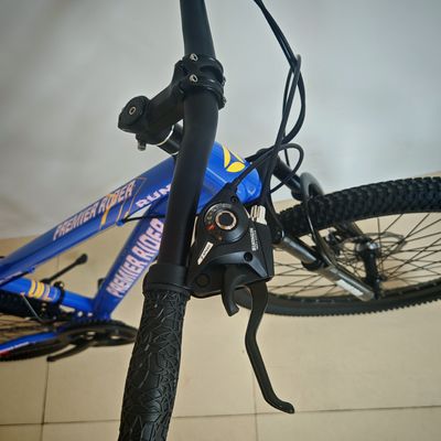 Günstiges 24-Zoll-Mountainbike mit 21 Gängen und Federung